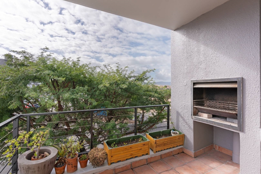 2 Bedroom Property for Sale in Royal Ascot Western Cape
